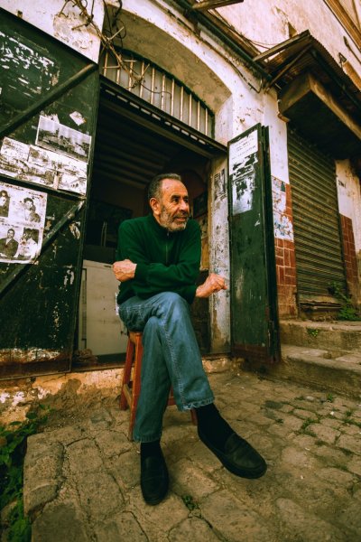 Environmental portrait photography